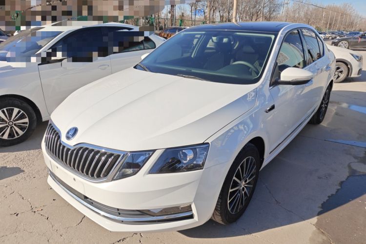 Used Skoda Octavia 2019 1.5L Automatic Smart Drive Luxury Edition China VI Standard