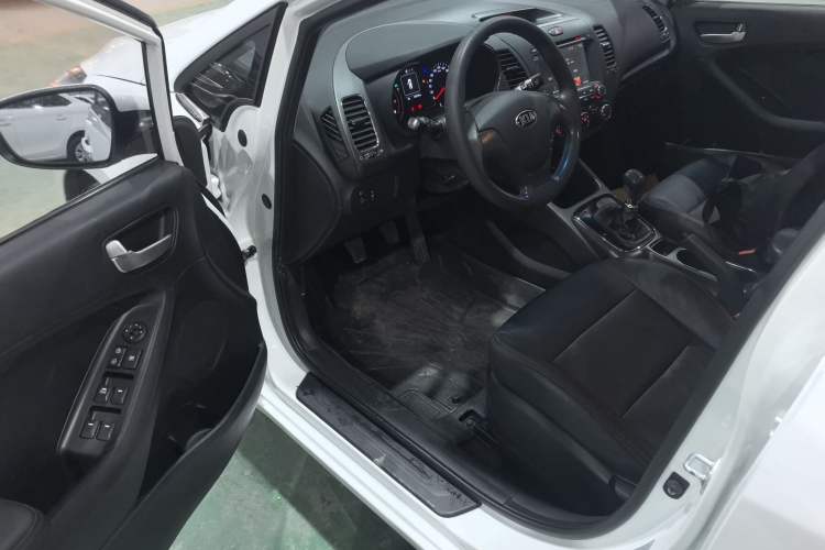 Used Kia K3 2016 1.6L Manual GL
