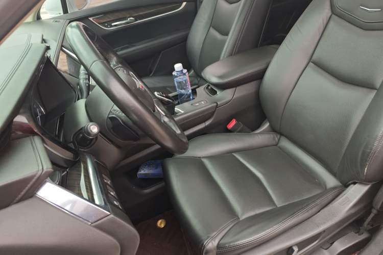 Used Cadillac XT5 2018 25T Luxury Model