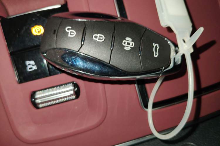 Used Hongqi HS5 2023 2.0T Qixiang Pro Edition
