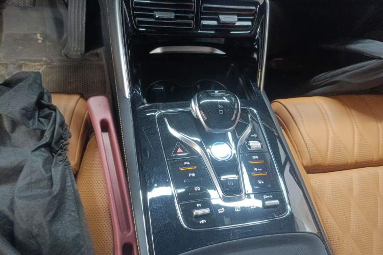 Used BYD Tang New Energy 2022 DM-p 215 km All-Wheel-Drive Deluxe Model
