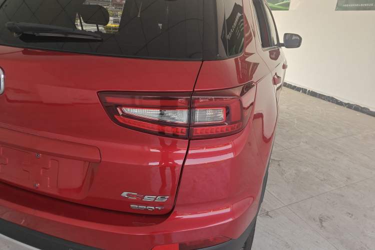 Used Changan CS55 2018 1.5T Manual Colorful Model China V Standard