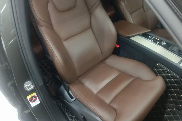 Used Volvo XC60 2020 T5 4x4 Smart Luxury Edition
