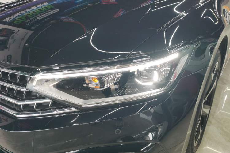 Used Volkswagen Magotan 2023 2 Million Units Commemorative Edition 330TSI DSG Luxury Version
