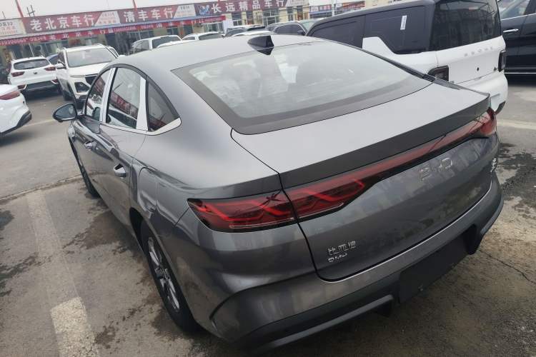 Used BYD Qin L 2025 DM-i Smart Drive 80KM Leading Model