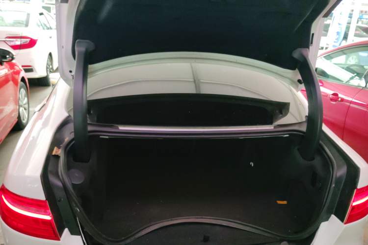 Used Jaguar XEL 2018 2.0T 200 PS Luxury Edition
