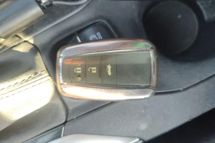 Used Toyota Levin 2021 185T CVT Luxury Edition
