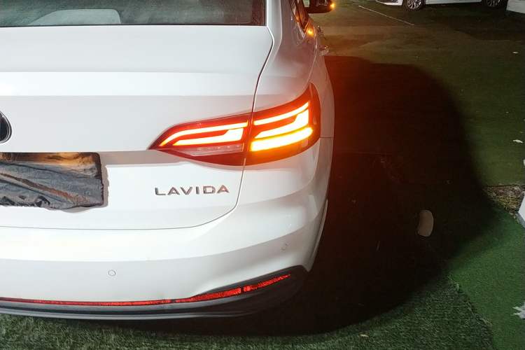 Used Volkswagen Lavida 2023 1.5L Automatic De Yi Edition
