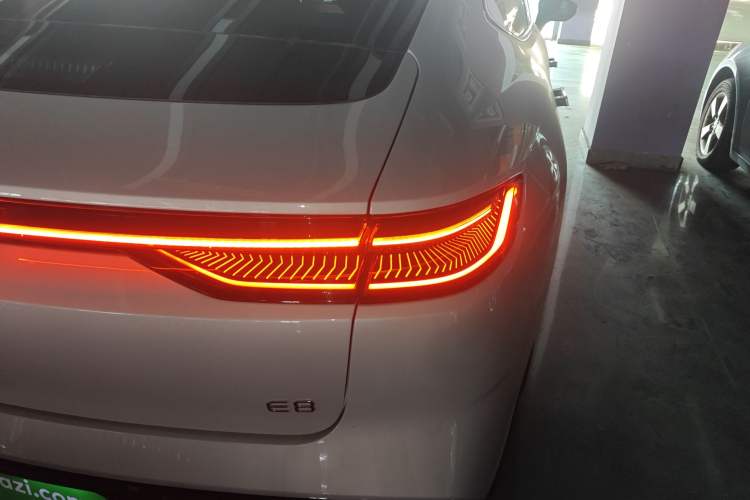 Used  E8 2024 665 km Range Rear-Drive Starship Long-Range Version
