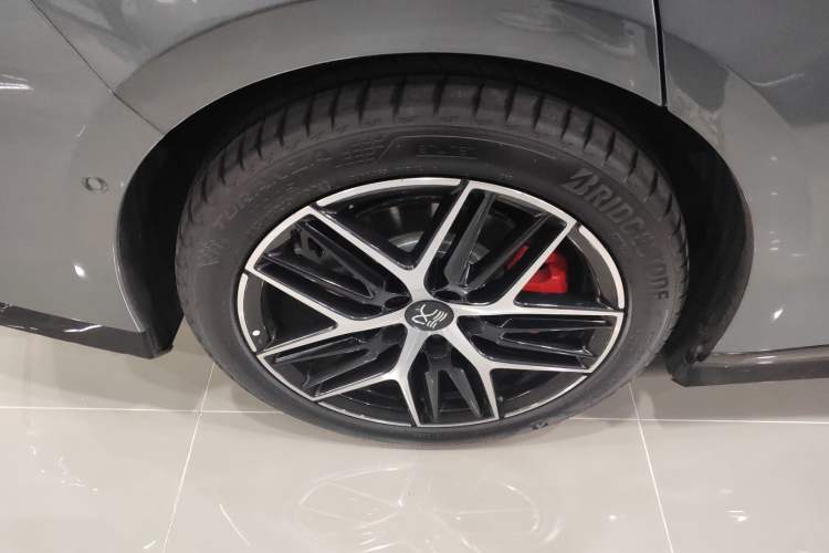 Used BYD Han L 2025 DM-p Four-Wheel-Drive LiDAR Flagship Model
