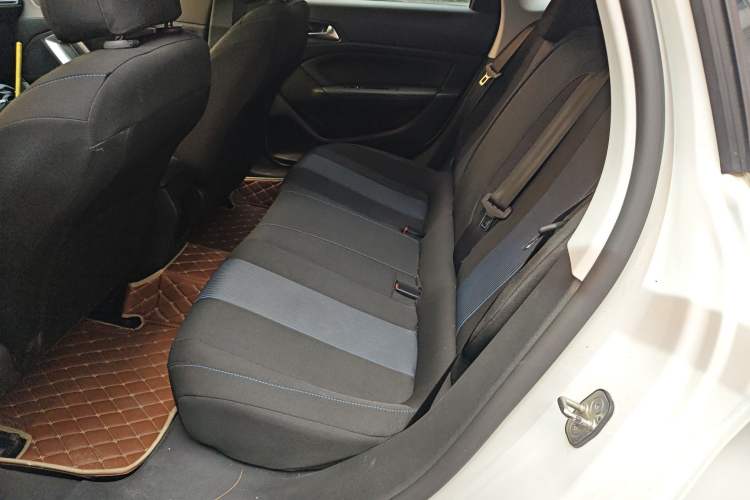 Used Peugeot 308 2018 1.6L Automatic Luxury Edition
