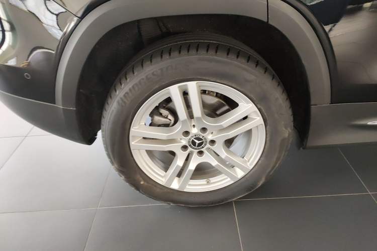 Used Mercedes-Benz GLB 2023 Refresh GLB 200 Fashion Edition
