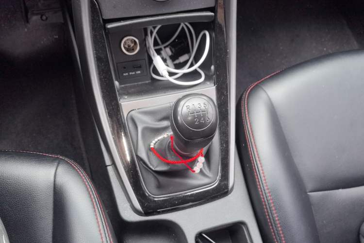 Used Hyundai Elantra (5th Generation / Langdong) 2015 1.6L Manual Leading Model
