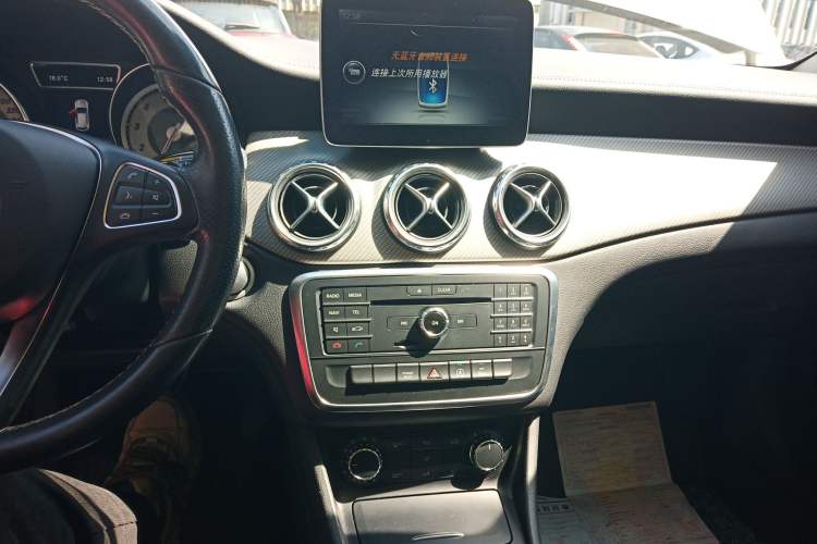 Used Mercedes-Benz GLA 2016 GLA 200 Fashion Model
