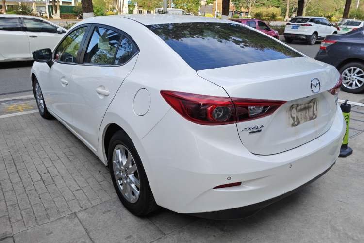 Used Mazda Mazda 3 Axela 2017 Sedan 1.5L Automatic Luxury Model Emission Standard China V