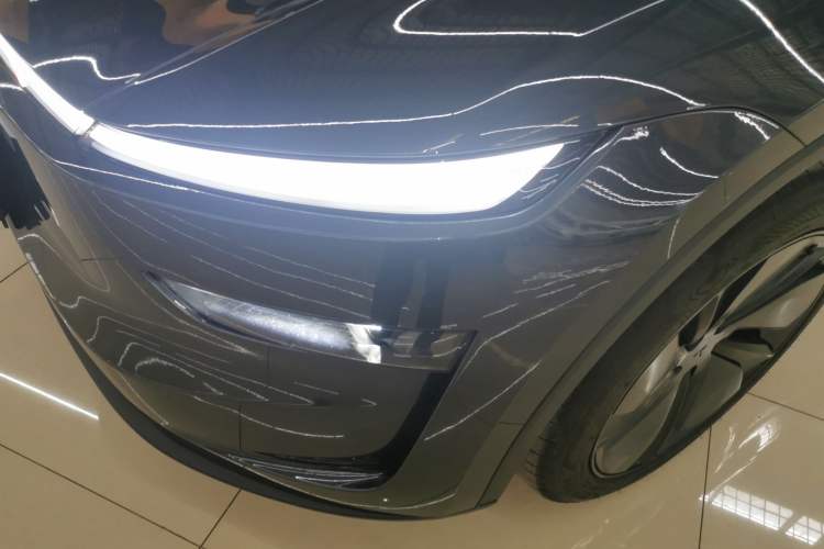 Used Tesla Model Y 2025 Rear-Wheel-Drive Version
