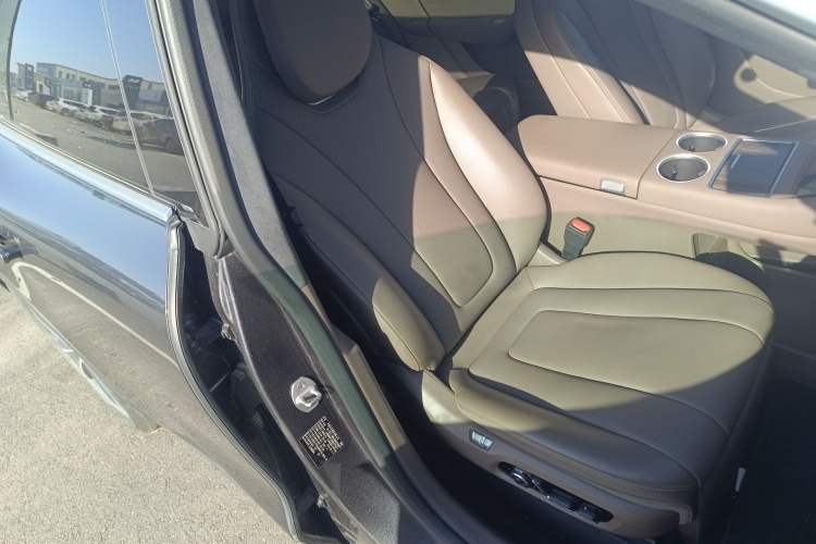 Used Hima Luxeed R7 2025 Range-Extended Version 251 km Max
