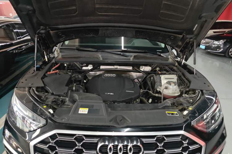 Used Audi Q5L 2021 40 TFSI Fashion Dynamic Model
