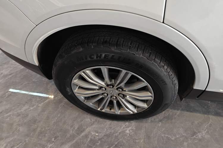 Used Cadillac XT5 2016 28T Four-Wheel Drive Luxury Model
