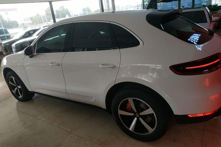 Used Porsche Macan 2017 Macan 2.0T
