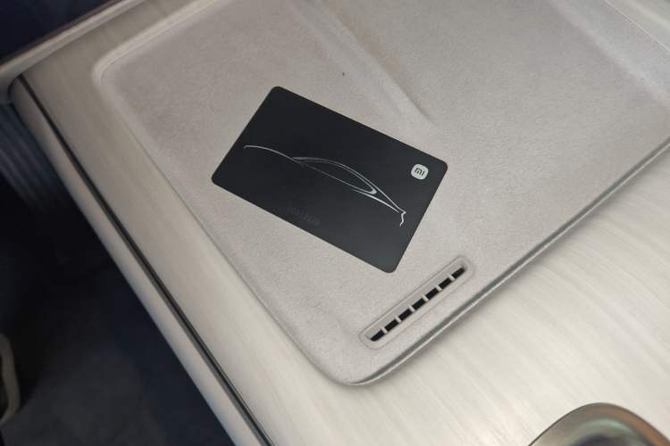 Used  SU7 2024 Rear-Drive Ultra-Long Range Advanced Pro-Level Intelligent Driving Version
