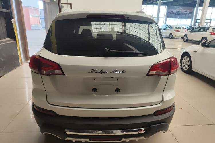 Used Zotye Domy X5 2015 1.5T Manual Luxury Version China IV Standard