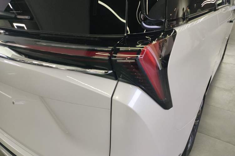 Used Buick GL8 2025 Lu Zun Deluxe Edition
