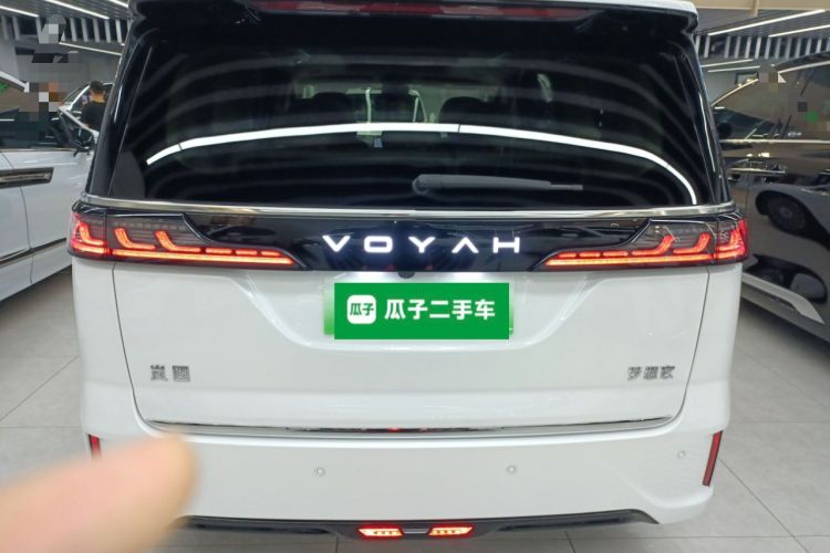 Used VOYAH Dream 2025 PHEV Four-Wheel-Drive Flagship Kunpeng Edition
