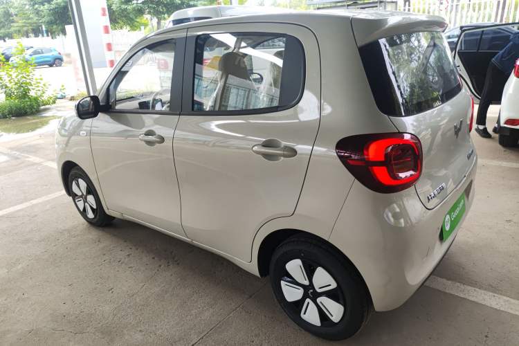 Used Wuling Hongguang MINIEV 2025 Four-Door Version Advanced Edition
