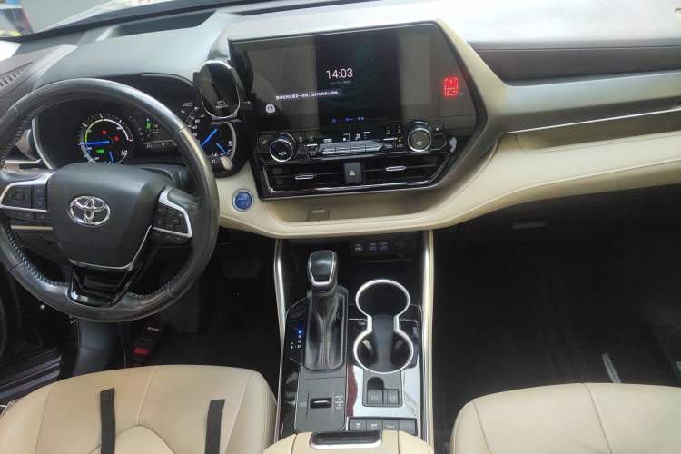 Used Toyota Highlander 2022 Dual-Engine 2.5L Four-Wheel Drive Prestige Version 7 Seats
