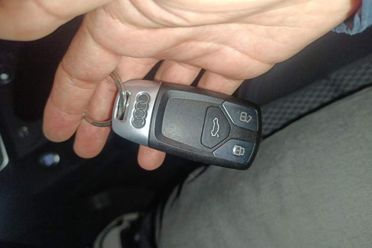 Used Audi A4L 2018 30th Anniversary Edition 40 TFSI Sport Edition
