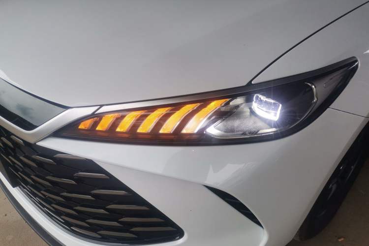 Used BYD Qin PLUS 2025 DM-i Smart Drive 55KM Leading Model
