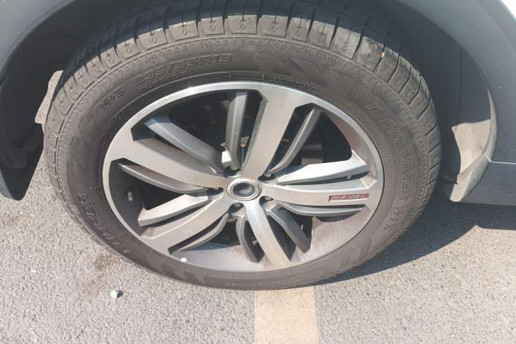 Used Haval H6 2017 Red Label 2.0T Automatic Two-Wheel Drive ZhiShang Model