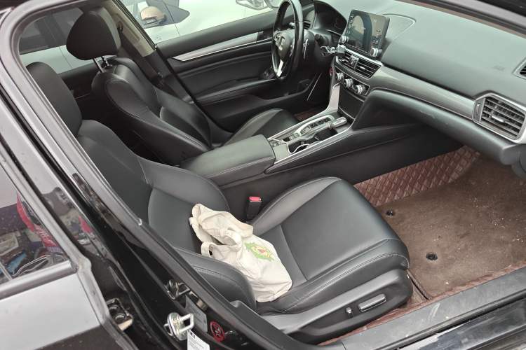 Used Honda Accord 2018 Rui Hybrid 2.0L Rui Ling Edition China VI
