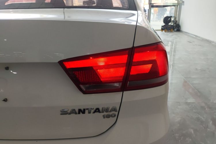 Used Volkswagen Santana 2015 1.6L Automatic Fashion Edition