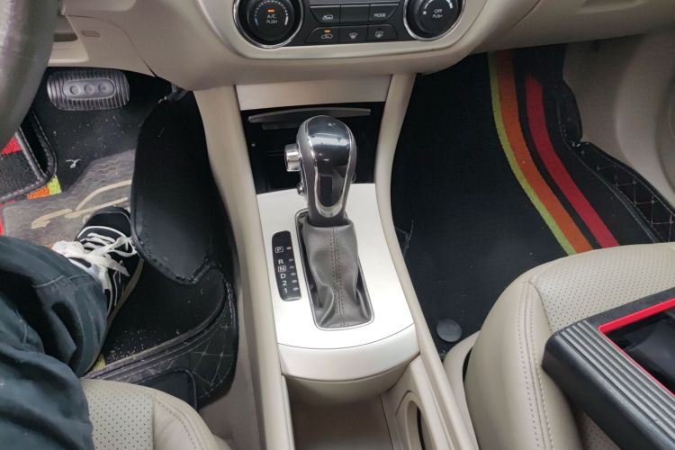 Used Dongfeng Aeolus A60 2012 1.6L Automatic Luxury Version
