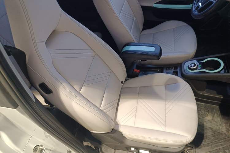 Used Chery Little Ant 2021 200 000-Yuan Ant Fan Edition Energized Version Lithium Iron Phosphate 301 km
