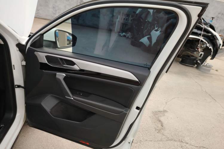 Used Volkswagen Tayron 2019 330TSI Two-Wheel Drive Luxury Model China VI Standard