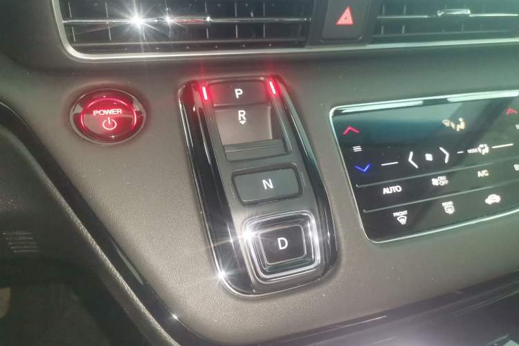 Used Honda Elysion 2024 2.0L eHEV Luxury Edition