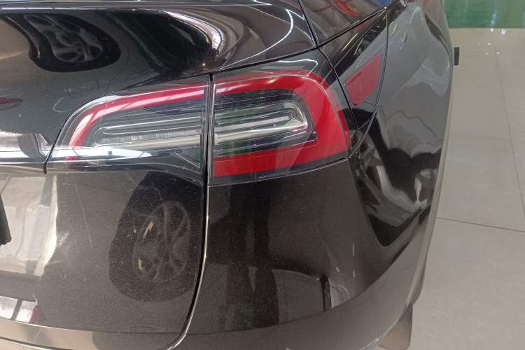 Used Tesla Model Y 2021 Standard Range Rear-Wheel Drive Version