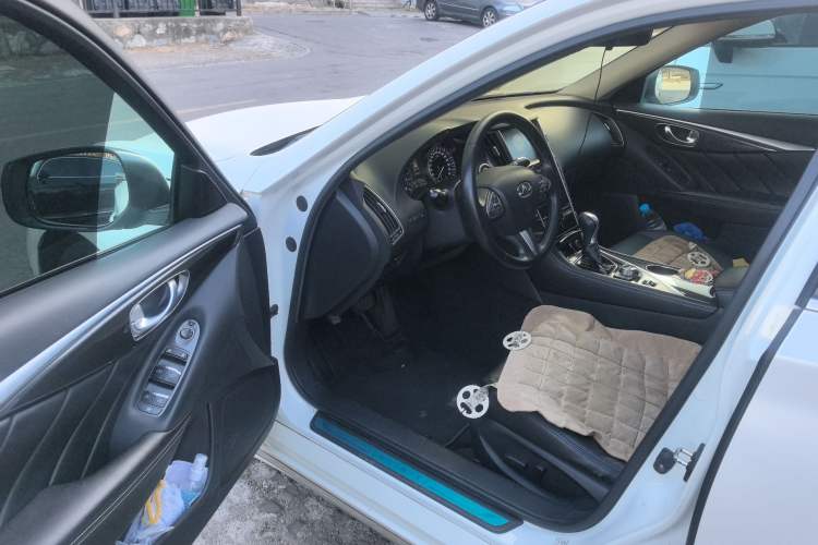 Used Infiniti Q50L 2015 2.0T Comfort Edition