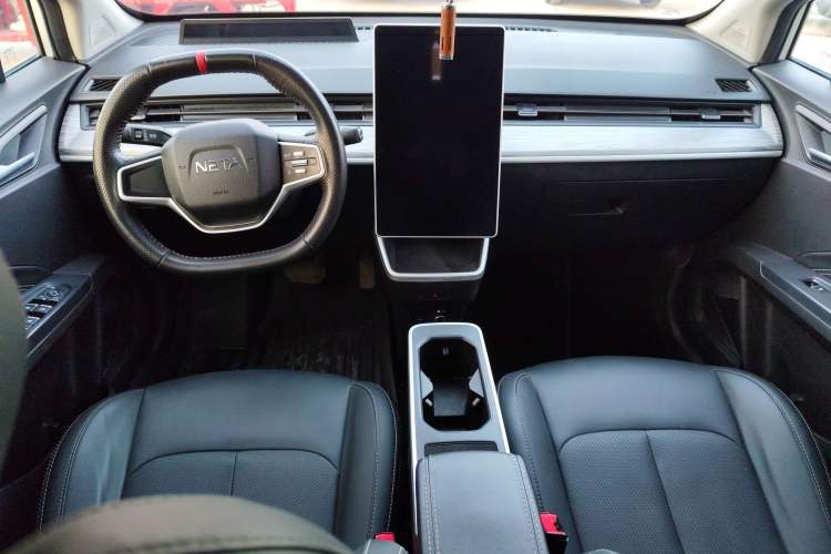 Used NETA V 2022 Chao 300 Lite Lithium Iron Phosphate
