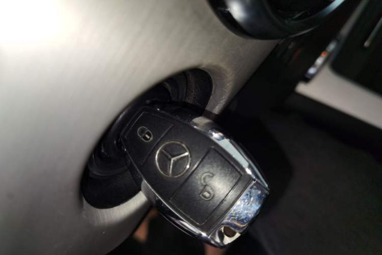 Used Mercedes-Benz GLK-Class 2014 GLK 260 4MATIC Dynamic Model
