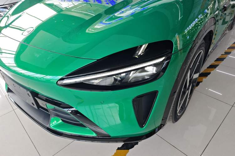 Used  YU7 2025 Ultra-Long Range High-Performance All-Wheel-Drive Max Edition
