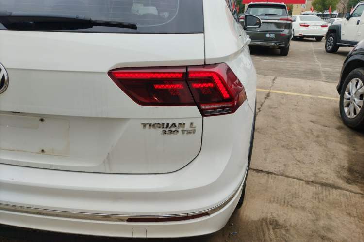 Used Volkswagen Tiguan L 2020 330TSI Automatic Two-Wheel Drive R-Line Flagship Version China VI Standard