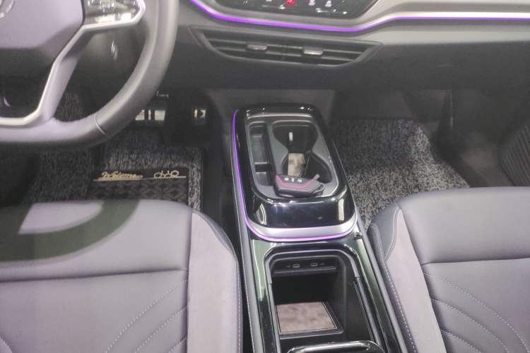 Used Volkswagen ID.4 CROZZ 2021 Long-Range Lite PRO Two-Wheel Drive Version
