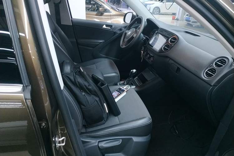 Used Volkswagen Tiguan 2016 280TSI Automatic Two-Wheel-Drive Silk Road Style Edition