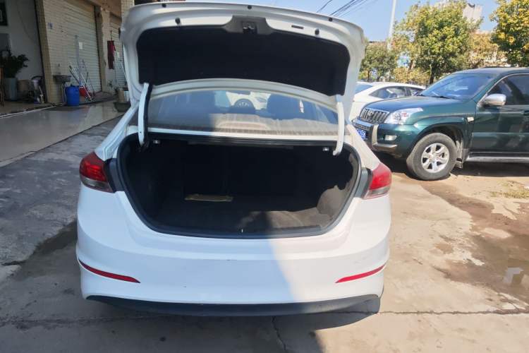 Used Hyundai Elantra 2019 1.5L CVT ZhiXuan – Elite Version
