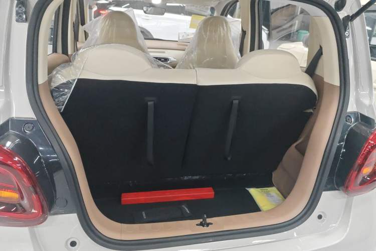 Used Wuling Hongguang MINIEV 2025 Four-Door Version Advanced Edition
