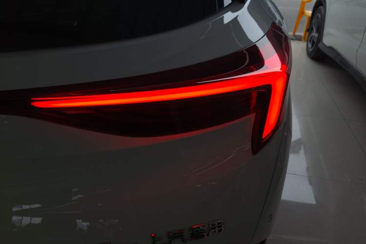 Used Buick Velite 6 2022 Plug-in Hybrid Connected Smart Model
